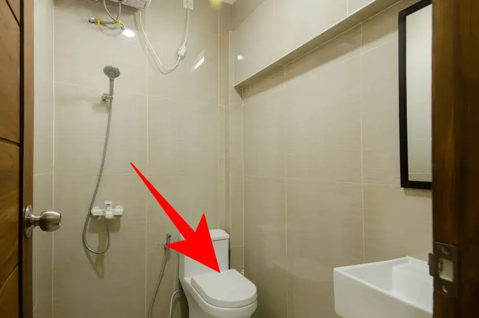 Toilet (Toilet) — kosakata bahasa Inggris Perlengkapan Kamar Mandi