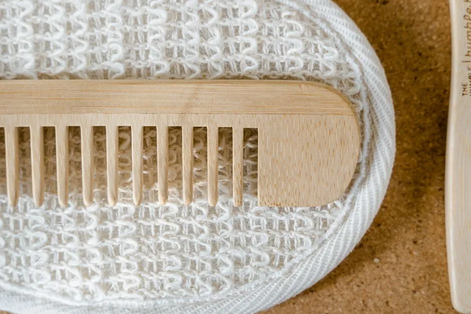 Comb (Sisir) — kosakata bahasa Inggris Perlengkapan Kamar Mandi