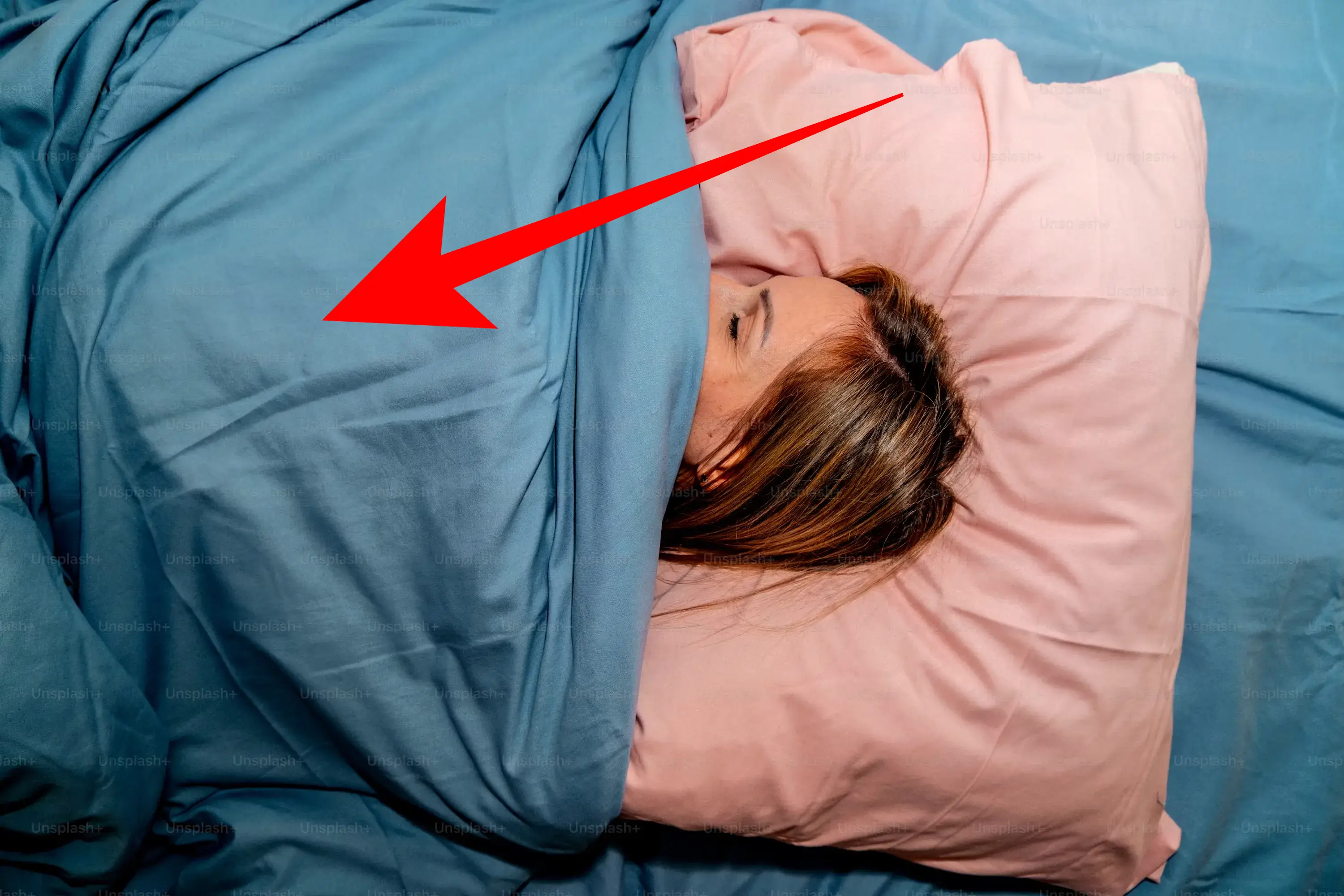 Blanket — Bedroom Items vocabulary in English