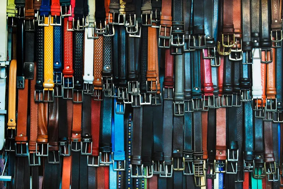 Belt (Ikat Pinggang) — kosakata bahasa Inggris Pakaian dan Aksesori