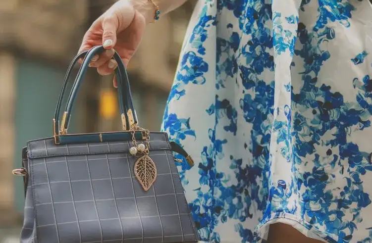 Handbag (Tas Tangan) — kosakata bahasa Inggris Pakaian dan Aksesori