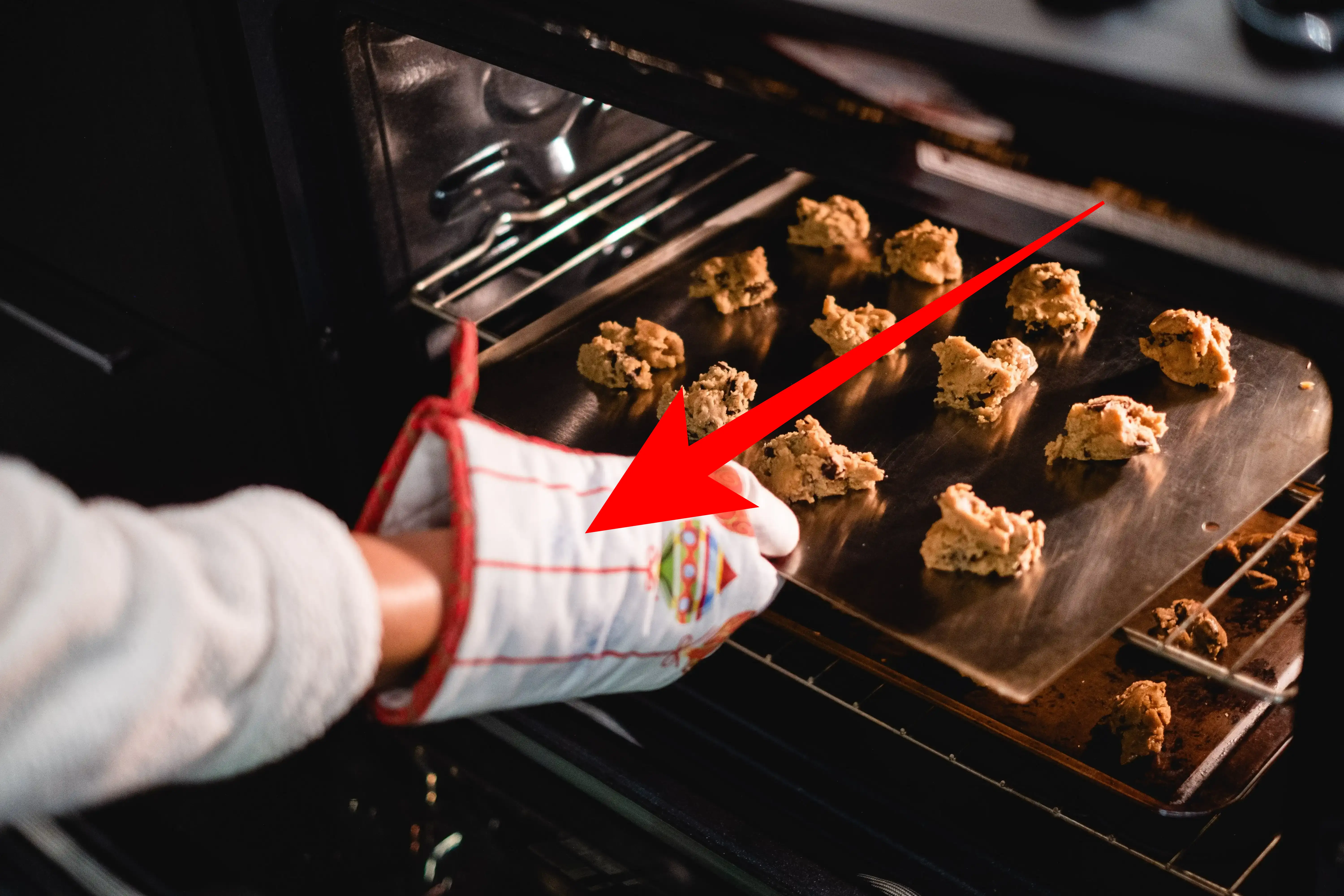 Oven Mitt — Cooking Utensils vocabulary in English