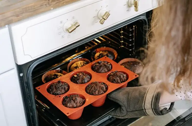 Bake — Cooking Actions vocabulary in English