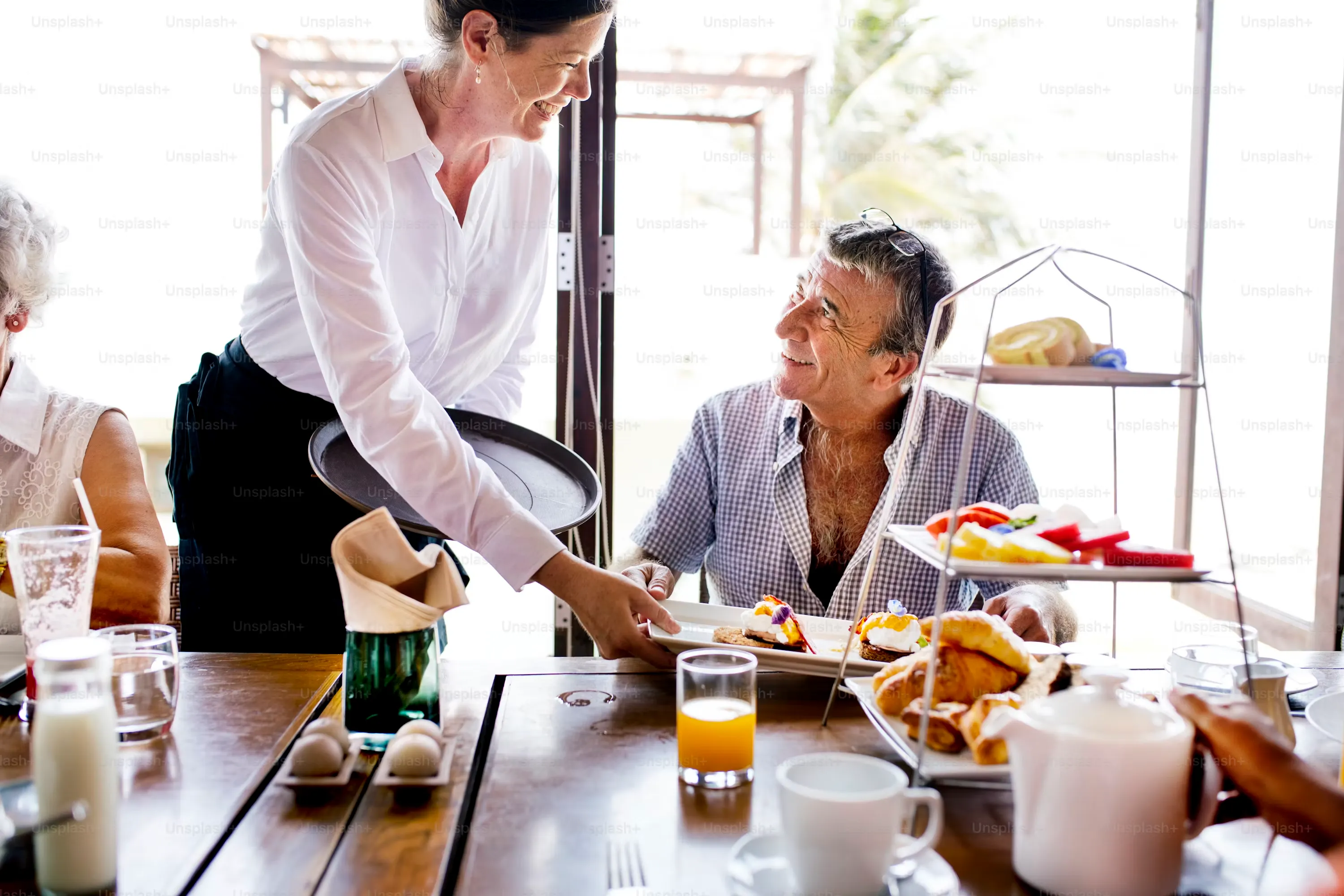 Serve — Cooking Actions vocabulary in English