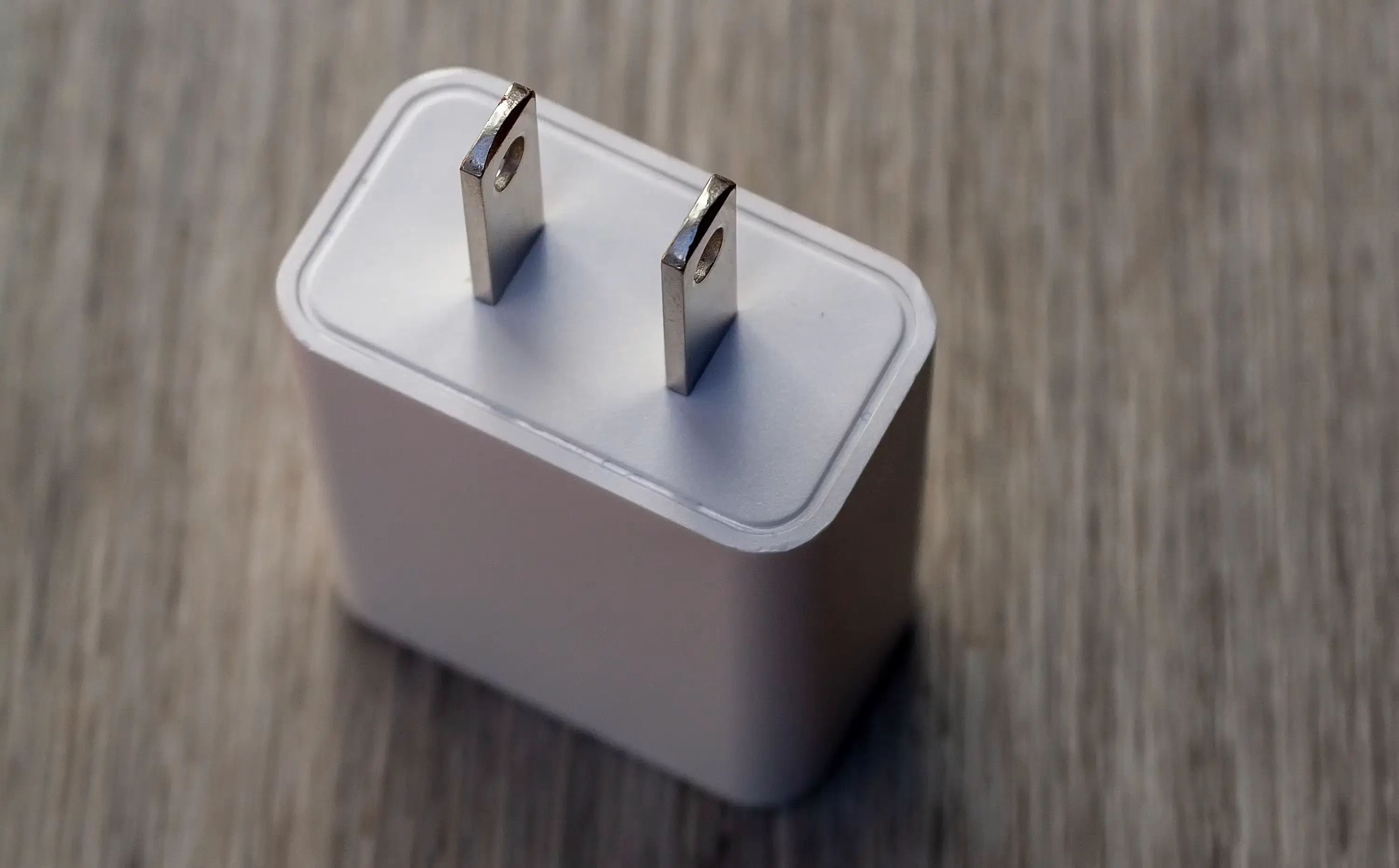 Adapter — Technology Items vocabulary in English