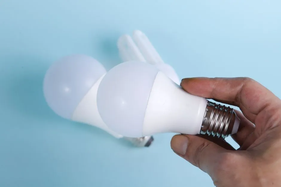 Light Bulb — Technology Items vocabulary in English