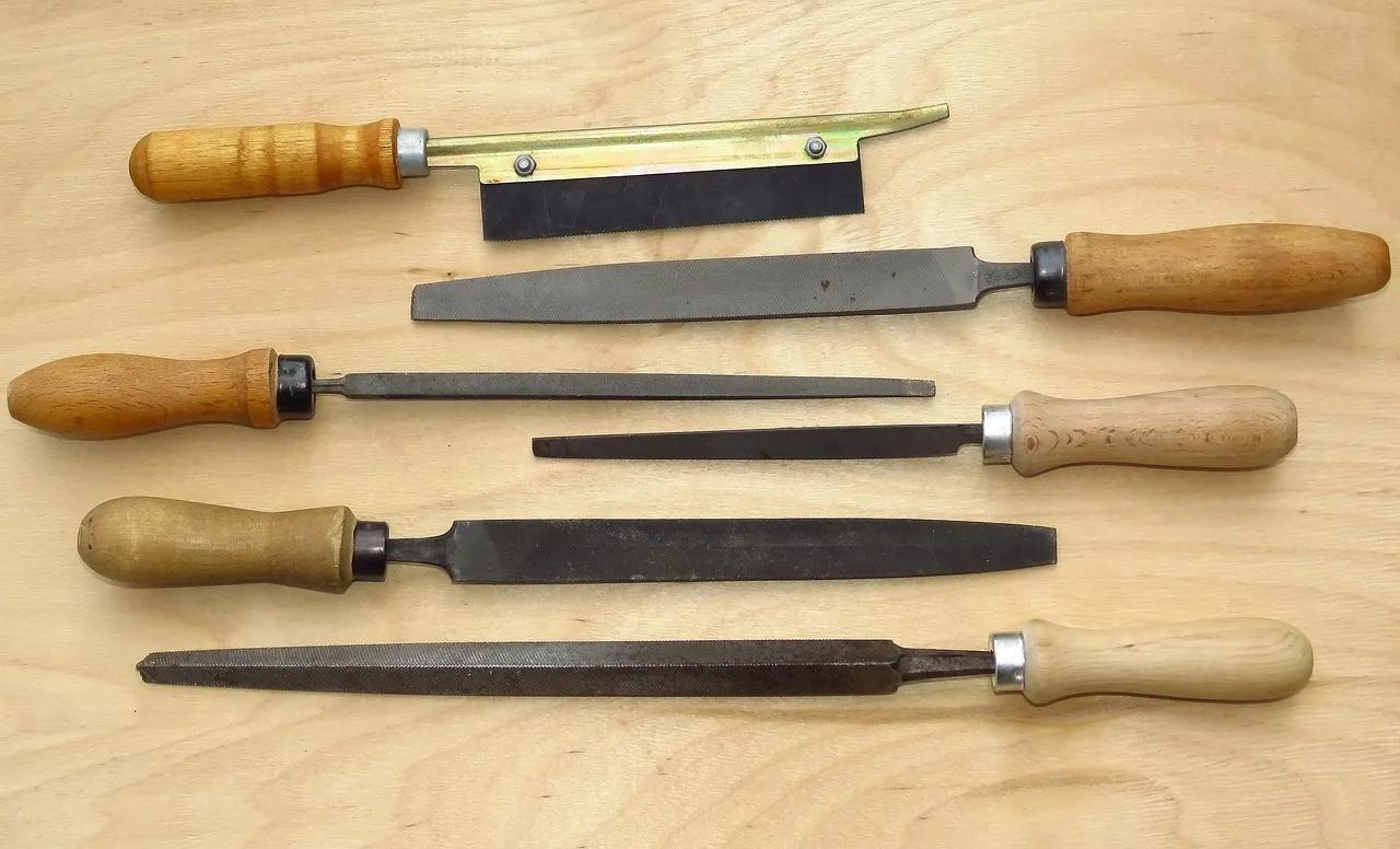 File — Hand Tools vocabulary in English