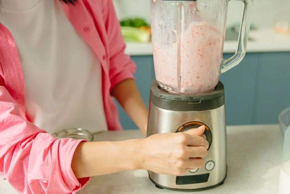 Blender — Kitchen Appliances and Tableware vocabulary in English