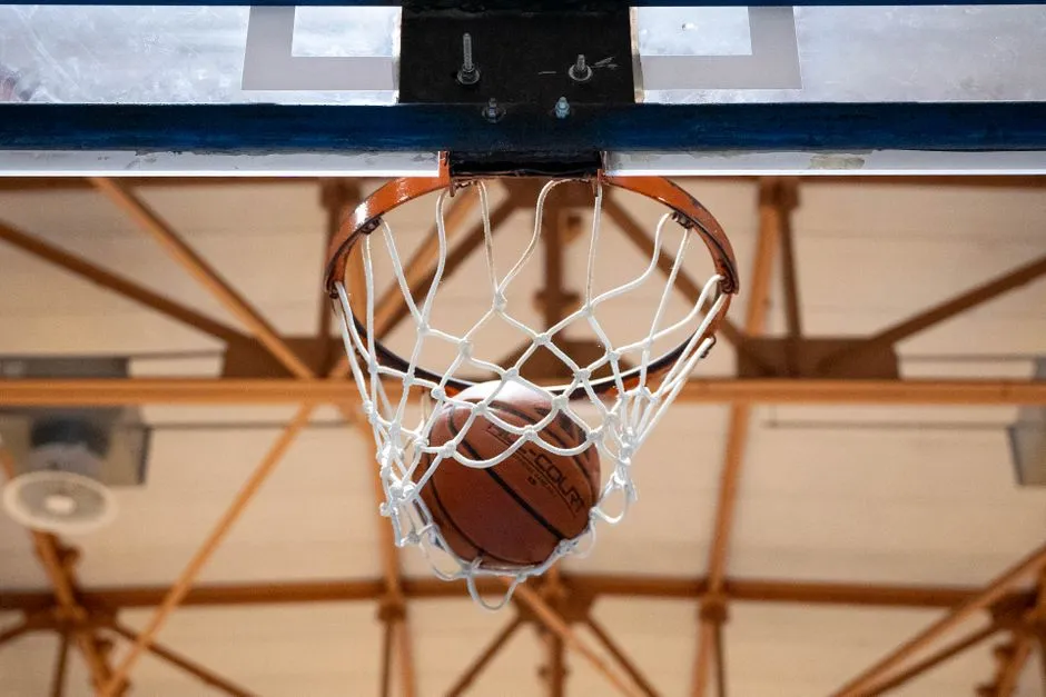 Basketball Hoop — School and Campus vocabulary in English
