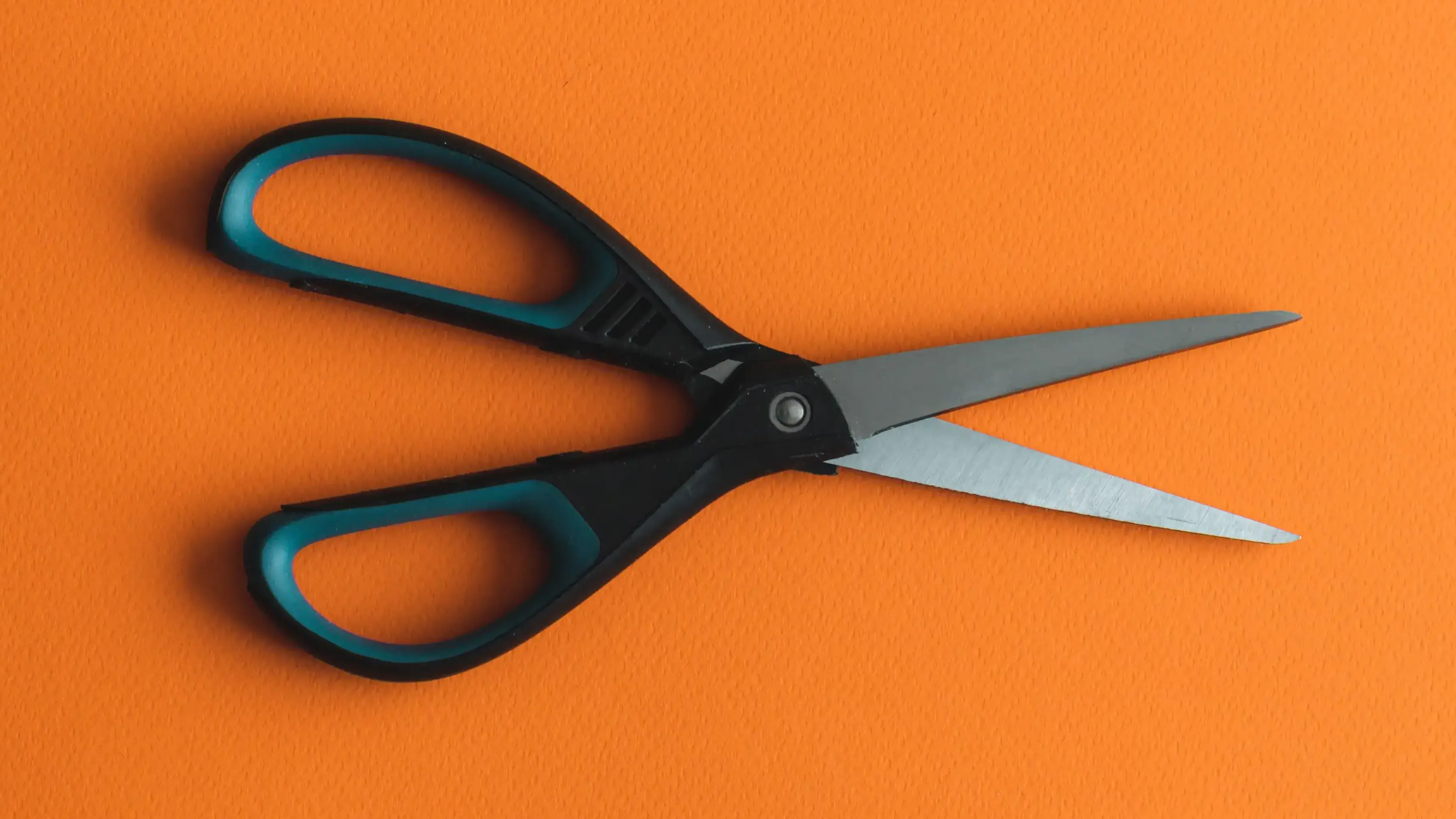 Scissors — School Supplies vocabulary in English