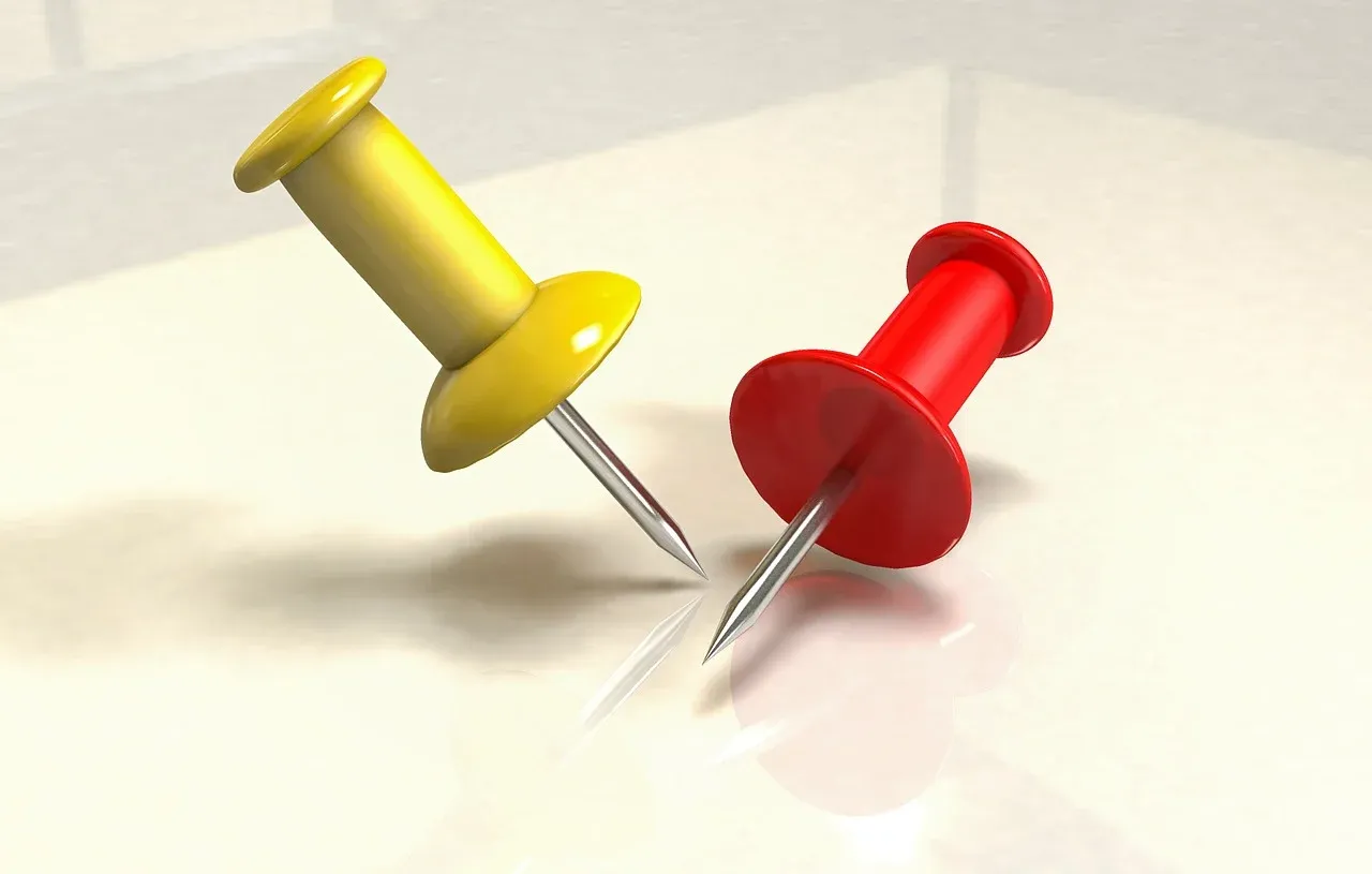 Thumbtack — School Supplies vocabulary in English