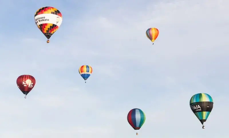 Hot Air Balloon — Vehicles and Transportation vocabulary in English